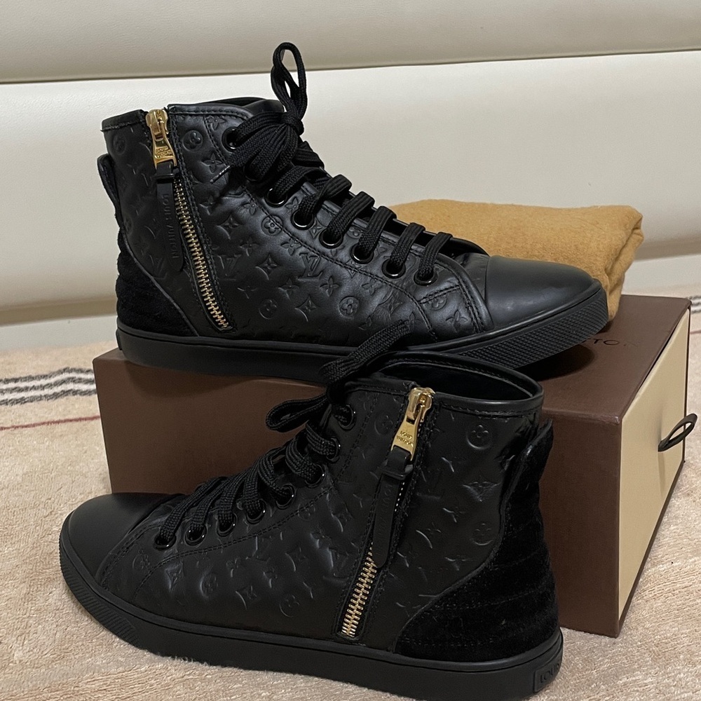 Louis Vuitton Black High-Top Sneakers - Picture 2 of 14